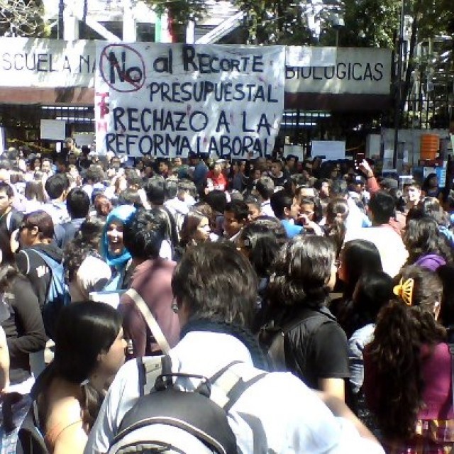 Maestros, administrativos y estudiantes: La lucha contra la reforma educativa en el IPN