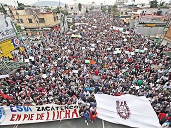 LOS ESTUDIANTES POLITÉCNICOS INVADEN LAS CALLES