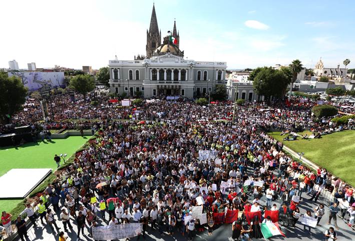 La “narcopolitica” contra los luchadores sociales 
