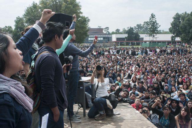 Paro por Ayotzinapa en Ciencias - UNAM