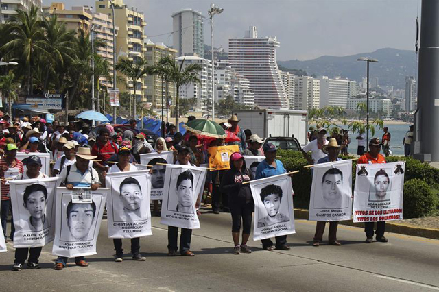 Tercera Jornada por Ayotzinapa en escuelas y facultades del D.F.
