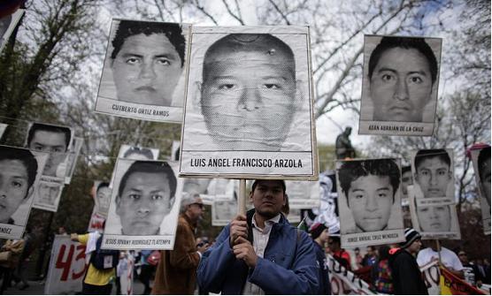 Vivos se los llevaron, vivos los queremos