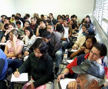 Gran asistencia a la Cátedra